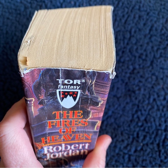 Wheel of Time Books 3, 4, & 5 by Robert Jordan - Picture 4 of 8